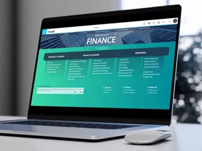 Boardを用いたインテリジェントな財務計画